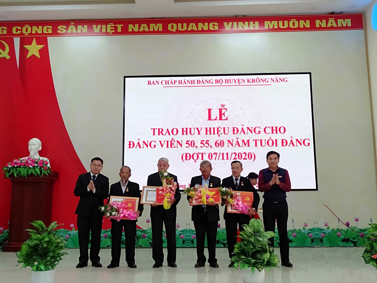 Tọa đàm kỷ niệm 80 năm ngày thành lập Đảng bộ Tỉnh Đăk Lăk
