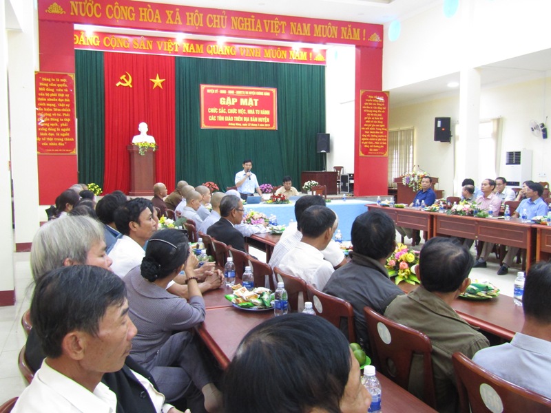 Huyện Krông Năng: Gặp mặt các Chức sắc, chức việc, nhà tu hành các tôn giáo trên địa bàn huyện