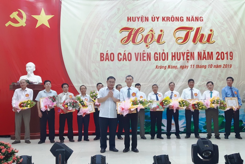 Huyện ủy Krông Năng: Tổ chức hội thi báo cáo viên giỏi năm 2019