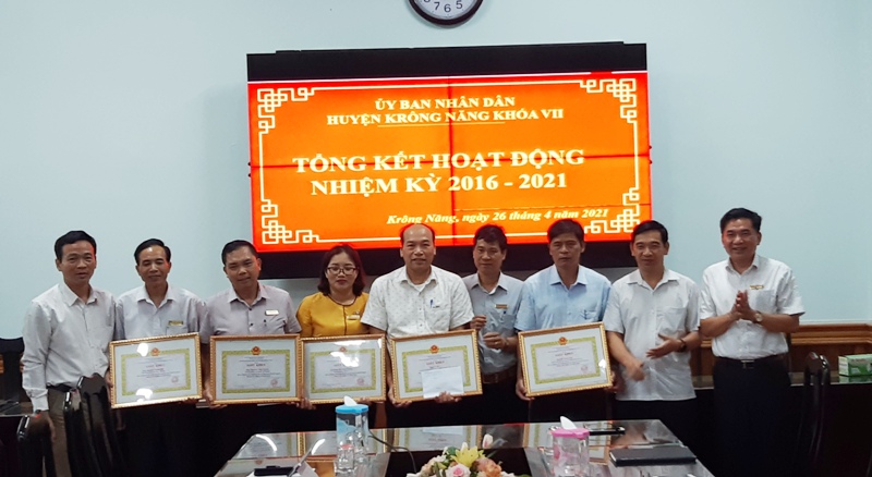 UBND huyện: Hội nghị tổng kết hoạt động của nhiệm kỳ 2016 - 2021