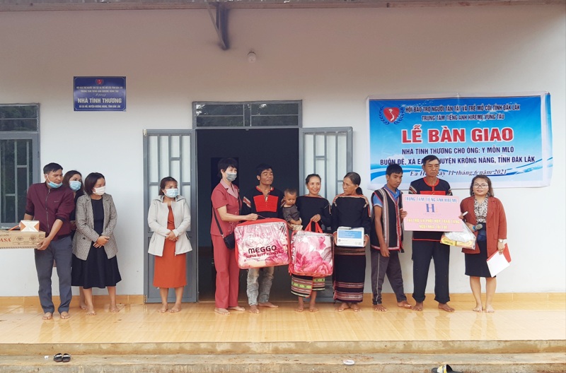 Hội Bảo trợ người tàn tật và trẻ mồ côi tỉnh Đắk Lắk trao Nhà Tình Thương Tại Xã Ea Hồ