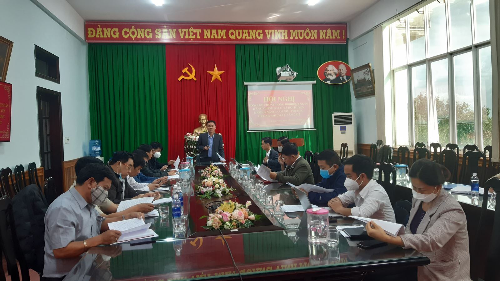 Ban đại diện HĐQT Ngân hàng chính sách xã hội huyện Krông Năng tổng kết năm 2021