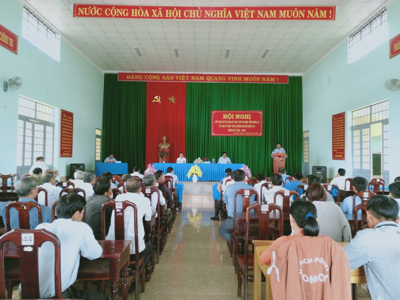 Hội nghị tiếp xúc cử tri sau kỳ họp thứ 10 HĐND tỉnh khóa IX và kỳ họp thứ 10 HĐND huyện khóa VII nhiệm kỳ 2016-2021