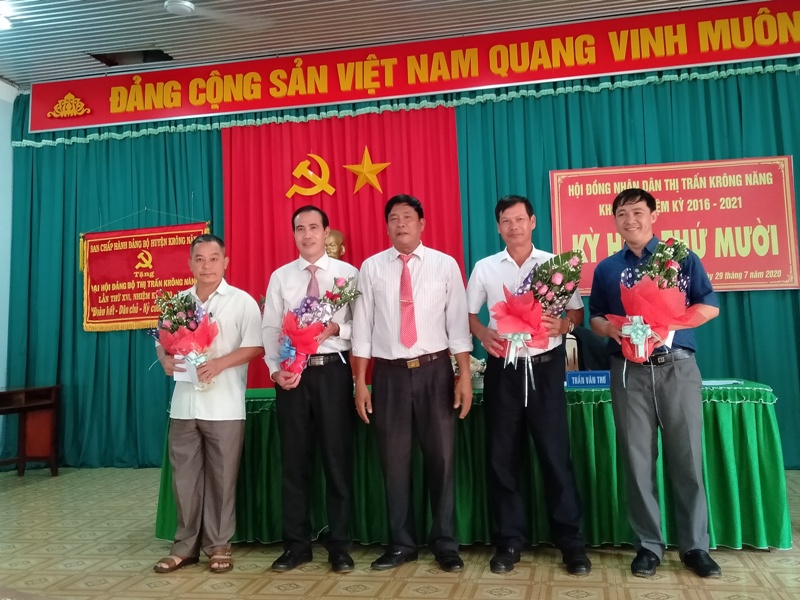 HĐND thị trấn tổ chức kỳ họp thứ 10 khóa IV nhiệm kỳ 2016 - 2021