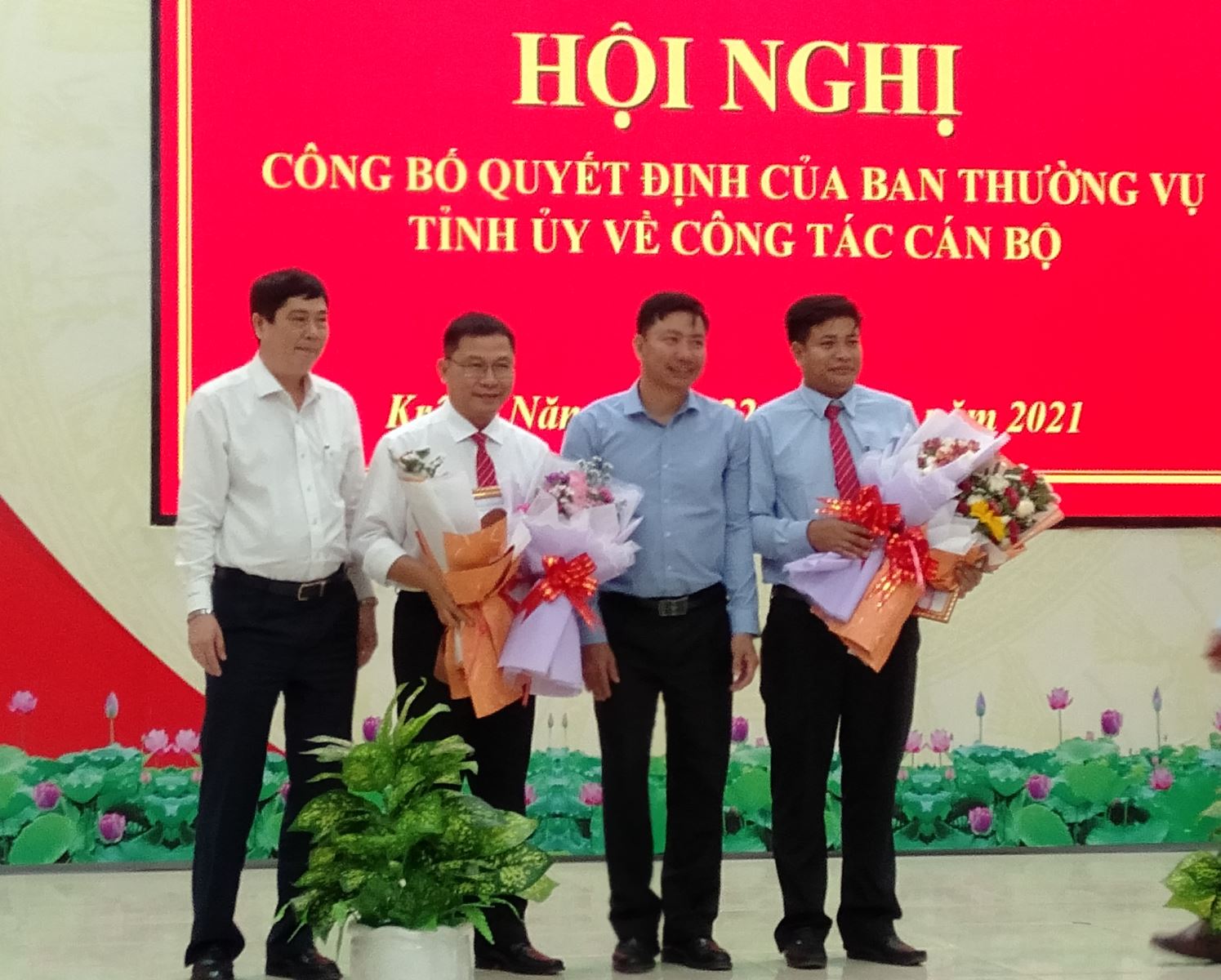Tỉnh ủy Đăk Lăk trao công bố quyết định của Ban thường vụ Tỉnh ủy về công tác cán bộ