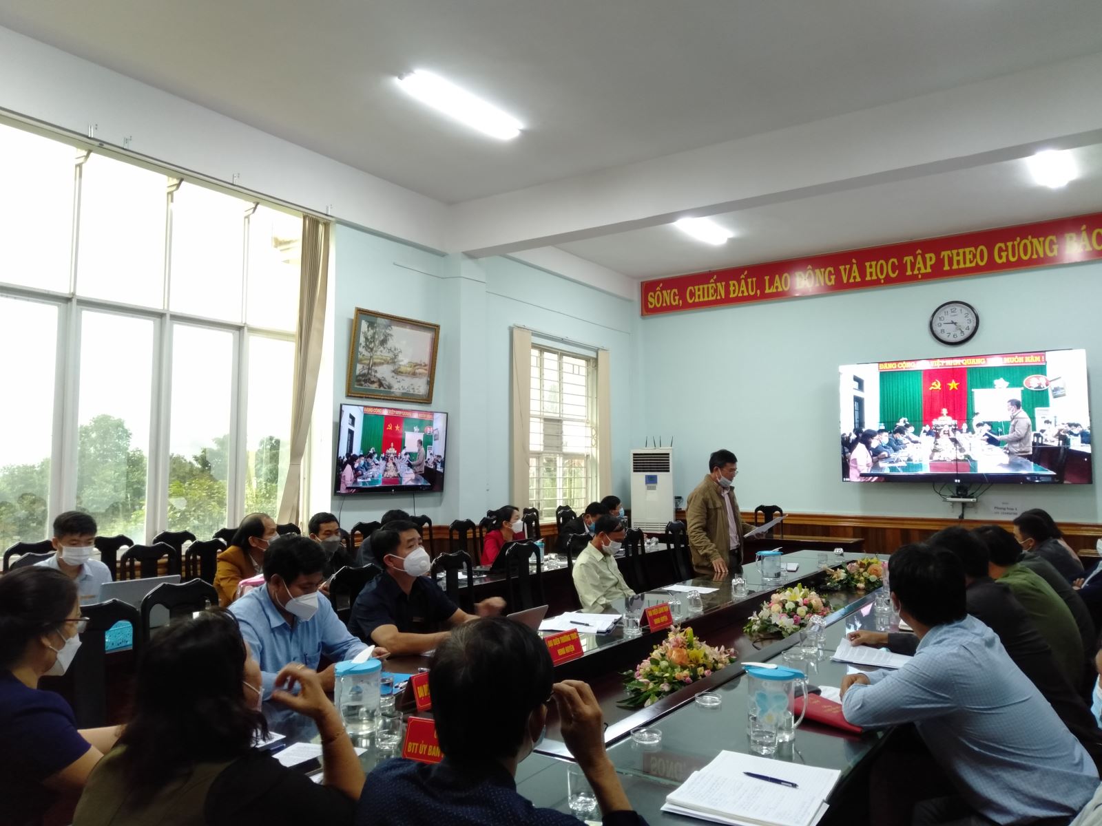 Đoàn Đại biểu Quốc hội tỉnh Đắk Lắk tiếp xúc cử tri sau Kỳ họp thứ 2, Quốc hội khóa XV
