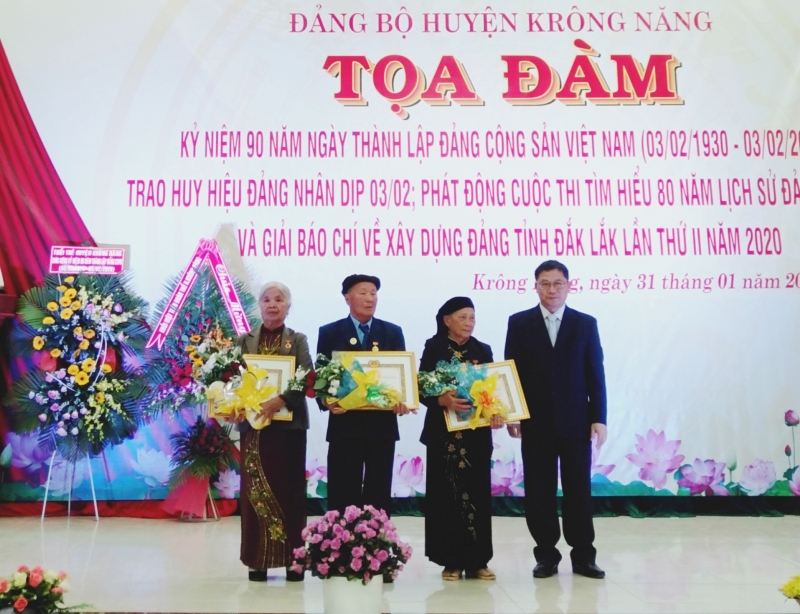 Đảng Bộ huyện Krông Năng tọa đàm kỷ niệm 90 năm ngày thành lập Đảng