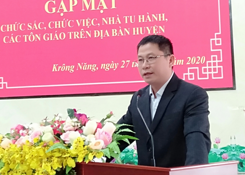 Huyện ủy-HĐND-UBND-UBMTTQ Việt Nam huyện tổ chức gặp mặt chức sắc, chức việc, nhà tu hành các tôn giáo trên địa bàn huyện