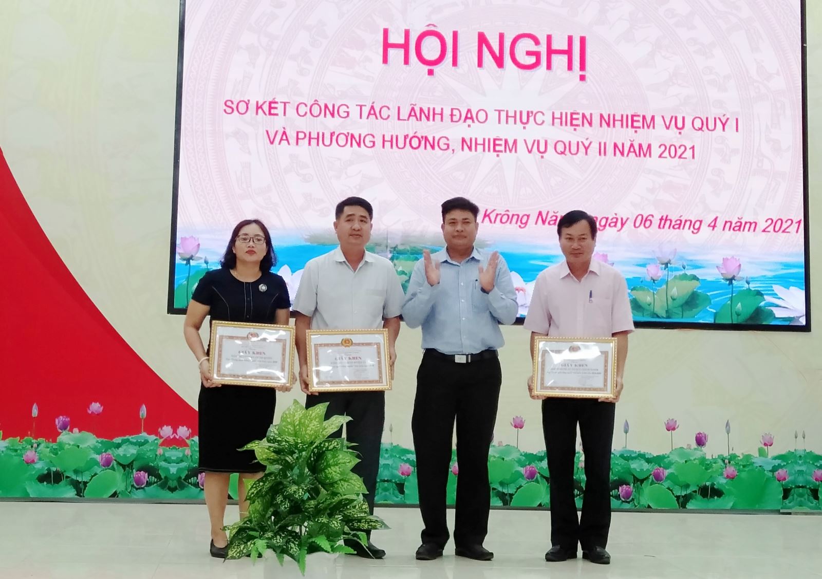Huyện ủy Krông Năng: Hội nghị BCH mở rộng (lần thứ 5)