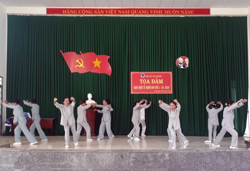 Kỷ niệm ngày Quốc tế người cao tuổi 1/10