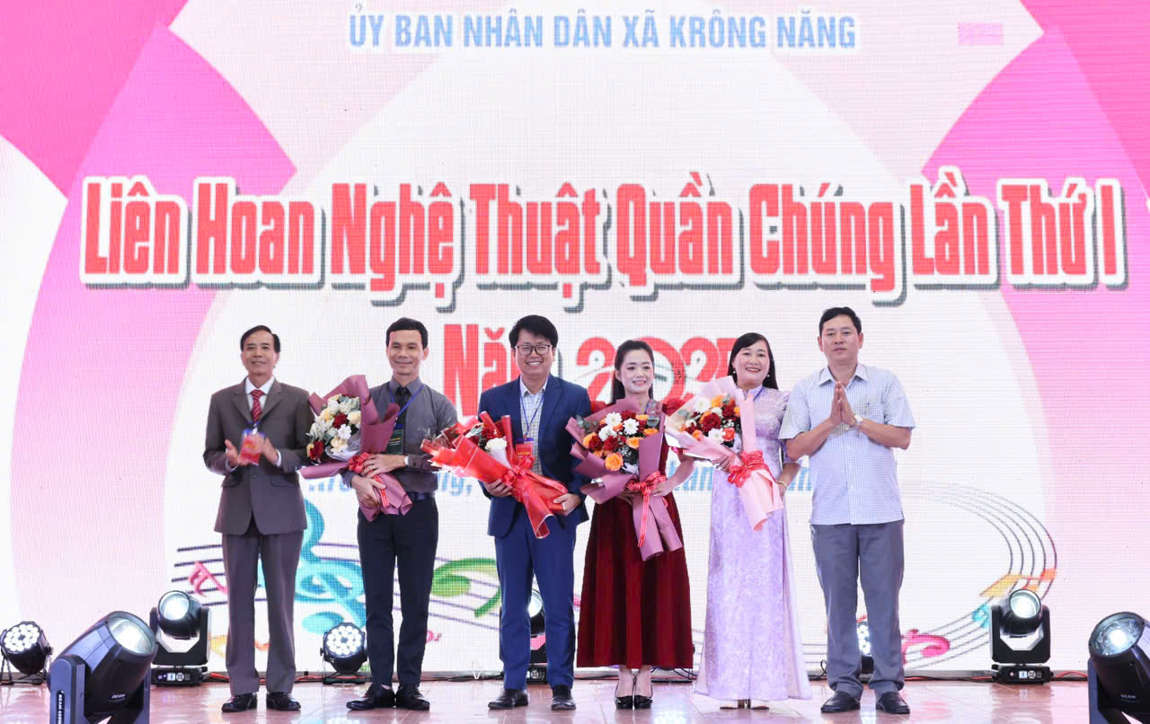 Xã Krông Năng, Khai mạc hội diễn nghệ thuật quần chúng lần thứ I