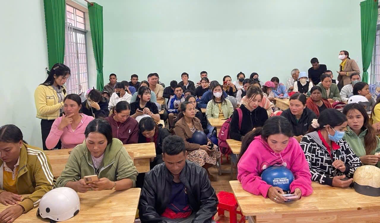 z7214937729423_13e9529b3c0f6afdf824d588e9052f68