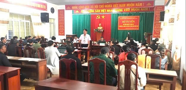 Phòng giao dịch Ngân hàng CSXH Krông Năng giải ngân cho 32 hộ dân xã Phú Xuân