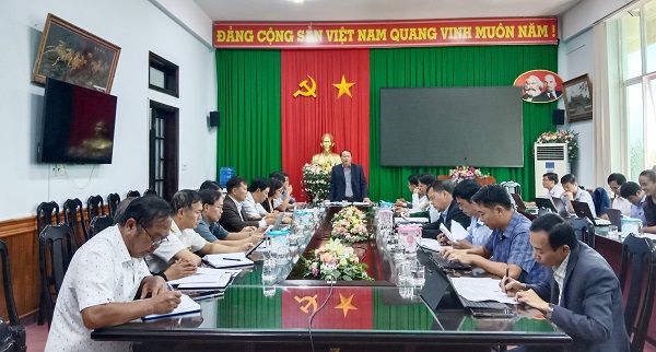 UBND huyện Krông Năng tổ chức hội nghị giao ban đầu tuần