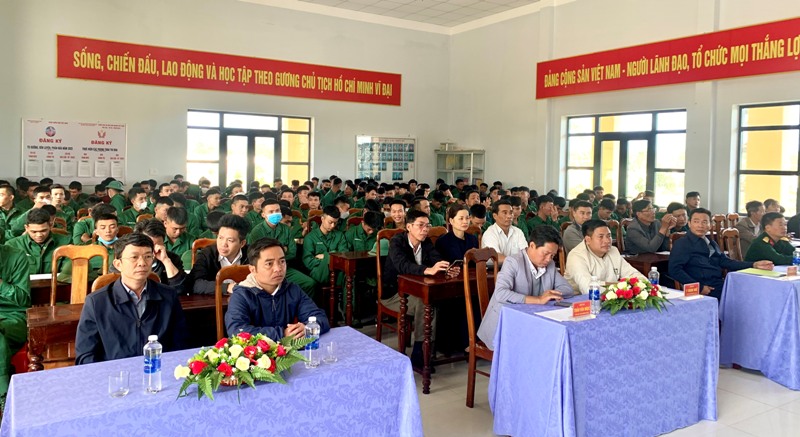 Huyện Krông Năng đón quân nhân đã hoàn thành nghĩa vụ trở về địa phương   