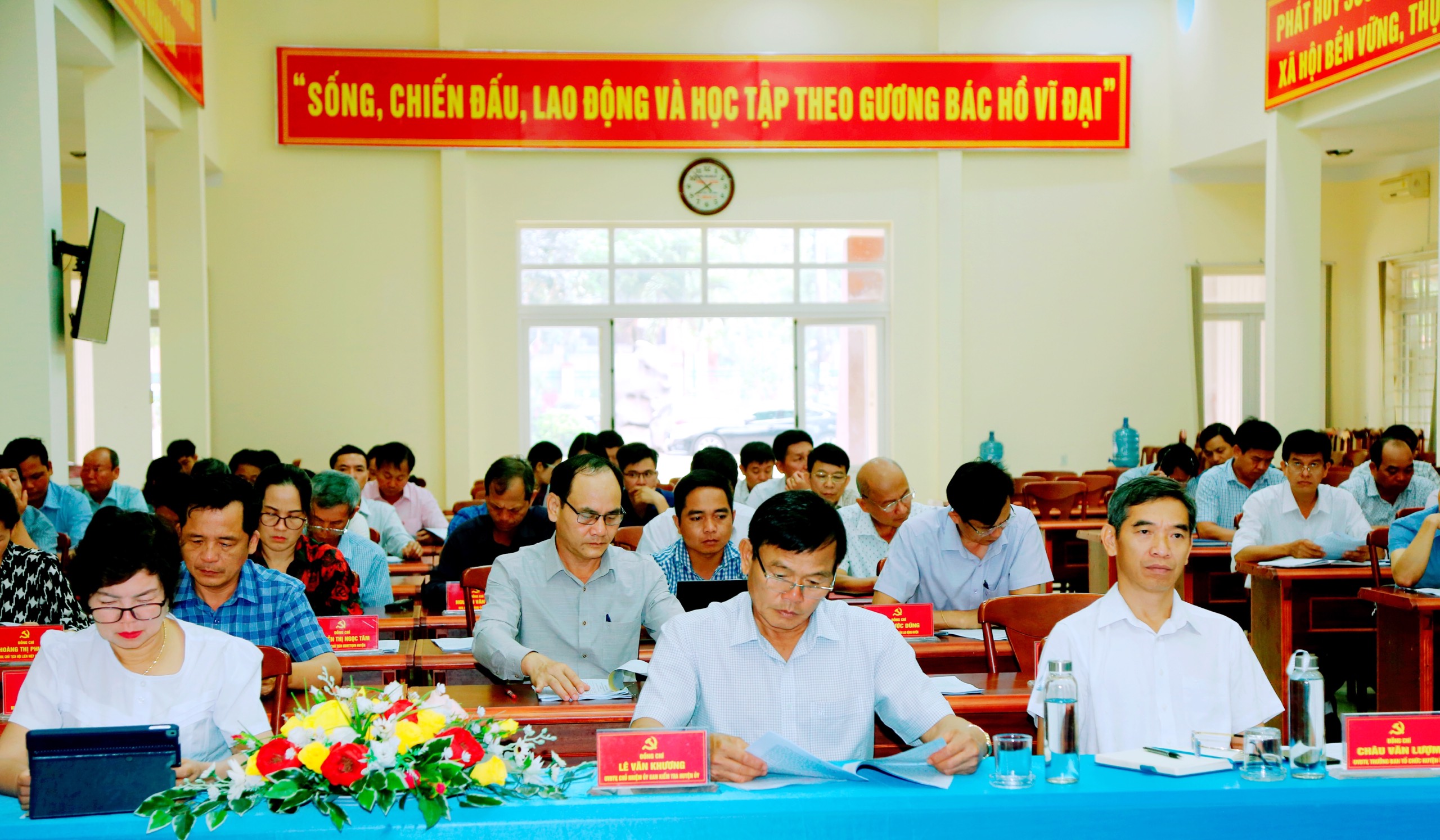 Hội nghị Ban Chấp hành Đảng bộ huyện Krông Năng lần thứ 17 mở rộng