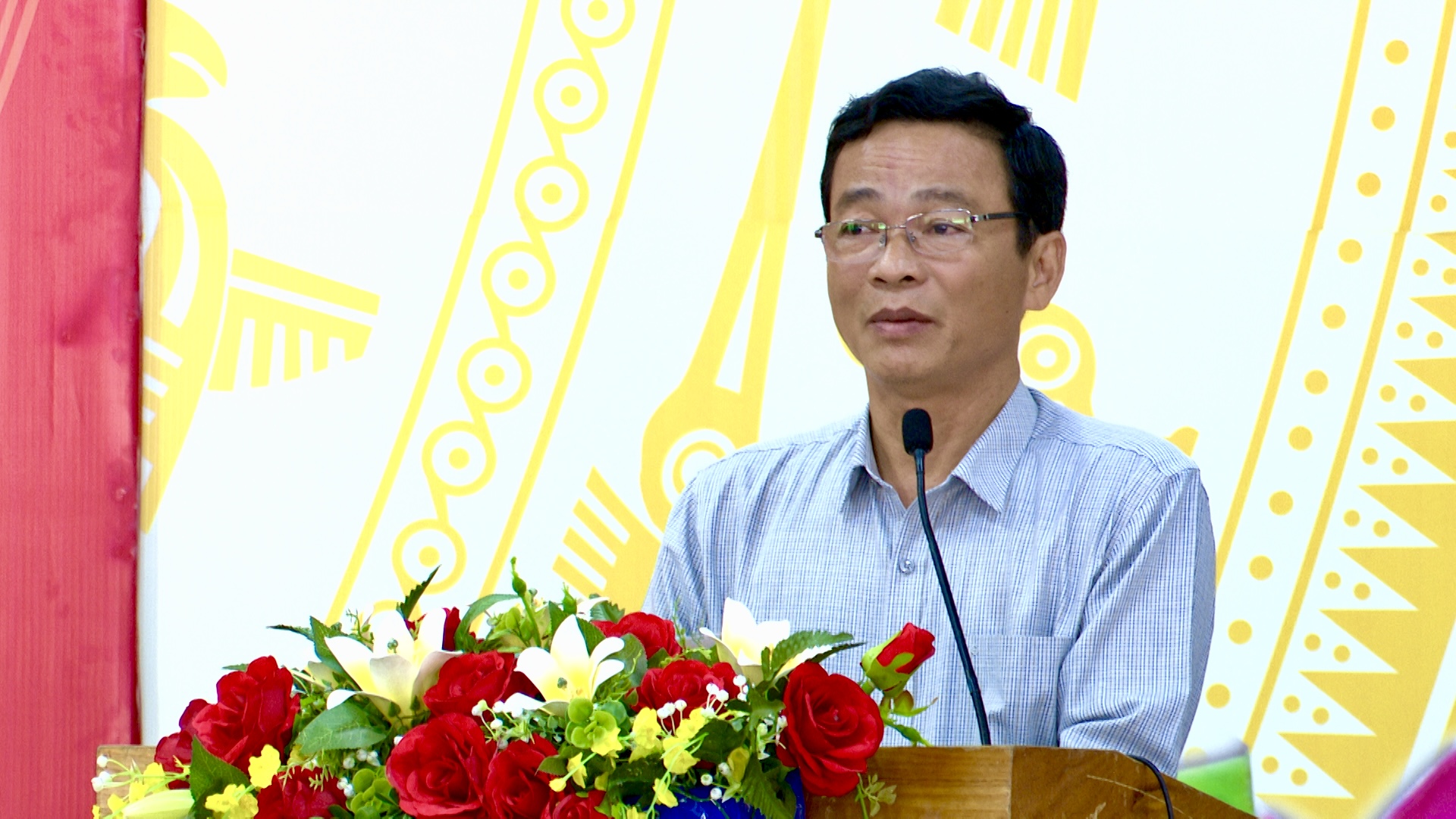 Chương trình đối thoại giữa lãnh đạo UBND huyện với thanh niên năm 2024