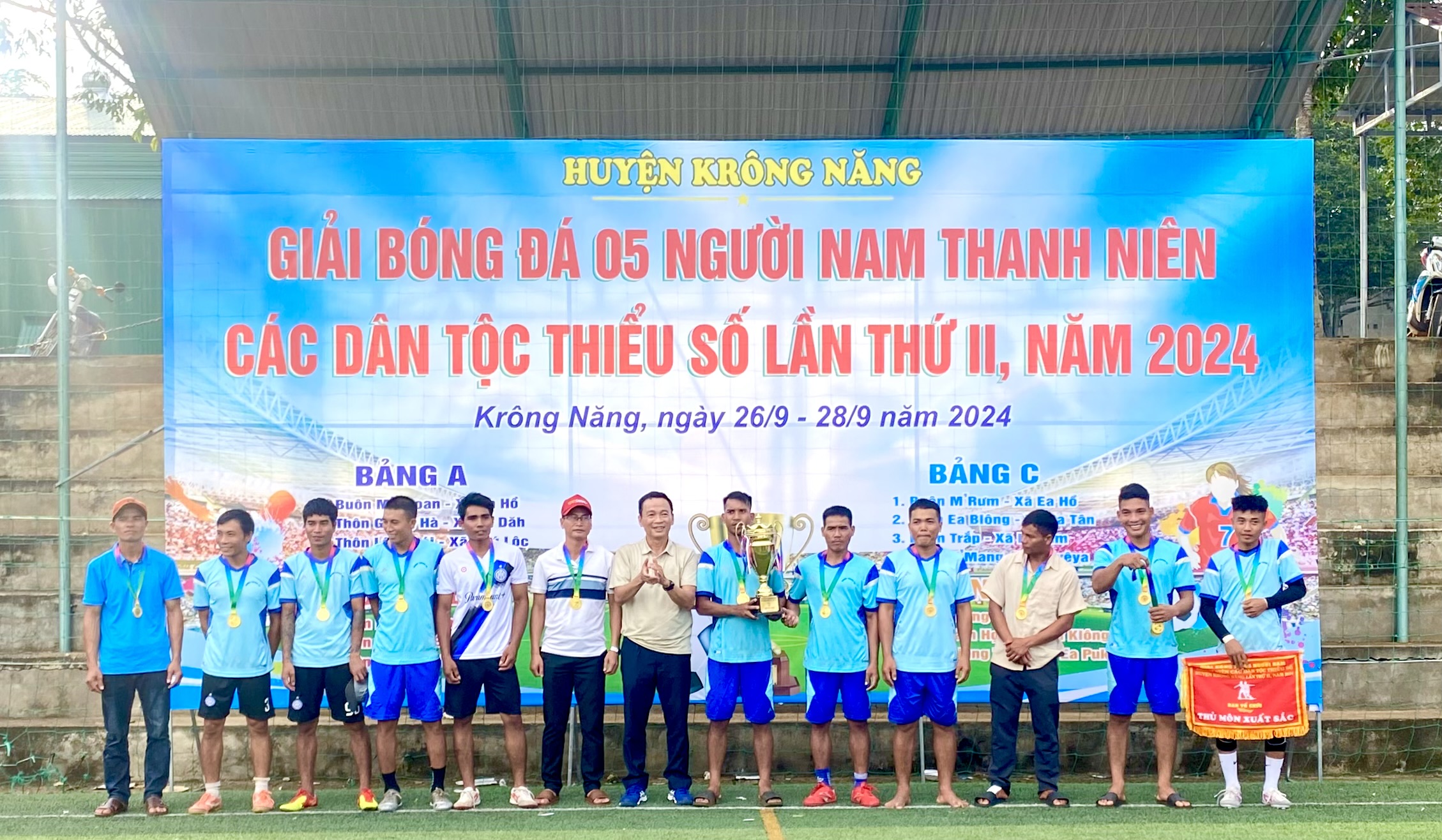 Bế mạc giải giải bóng đá 5 người nam thanh niên các dân tộc thiểu số huyện Krông Năng lần thứ II, năm 2024