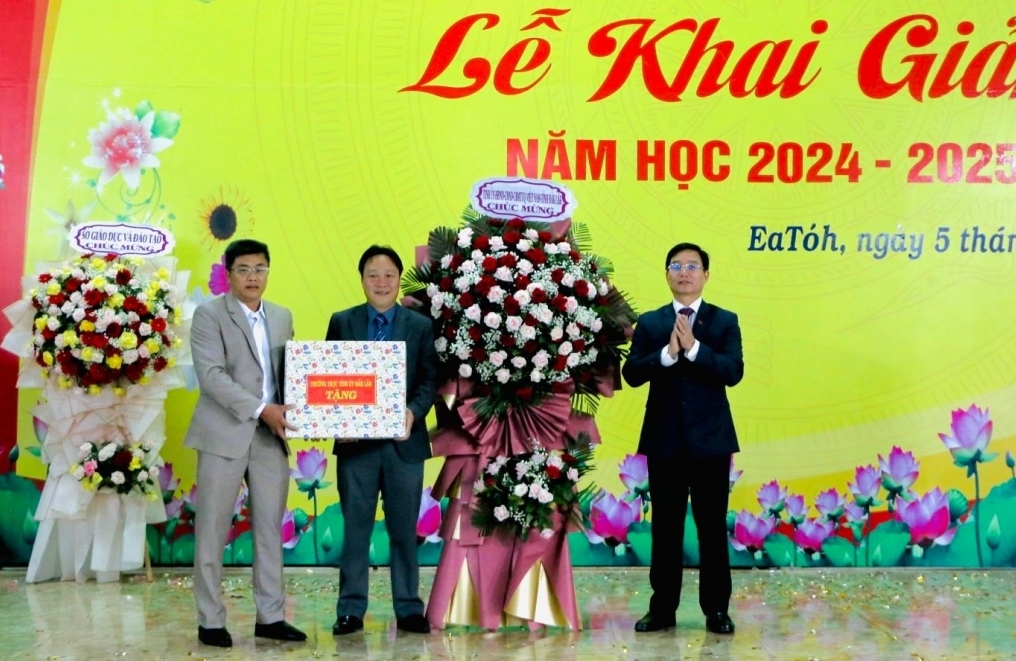 Huyện Krông Năng: Hân hoan chào đón năm học mới 2024 - 2025