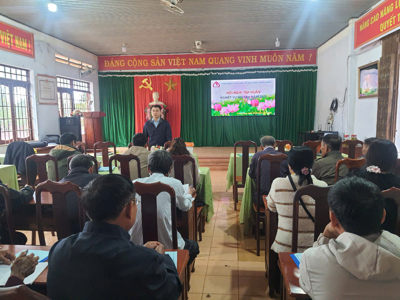 Phòng giao dịch Ngân hàng Chính sách xã hội huyện Krông Năng hoàn thành Tập huấn nghiệp vụ tín dụng chính sách xã hội năm 2025 trước thời hạn