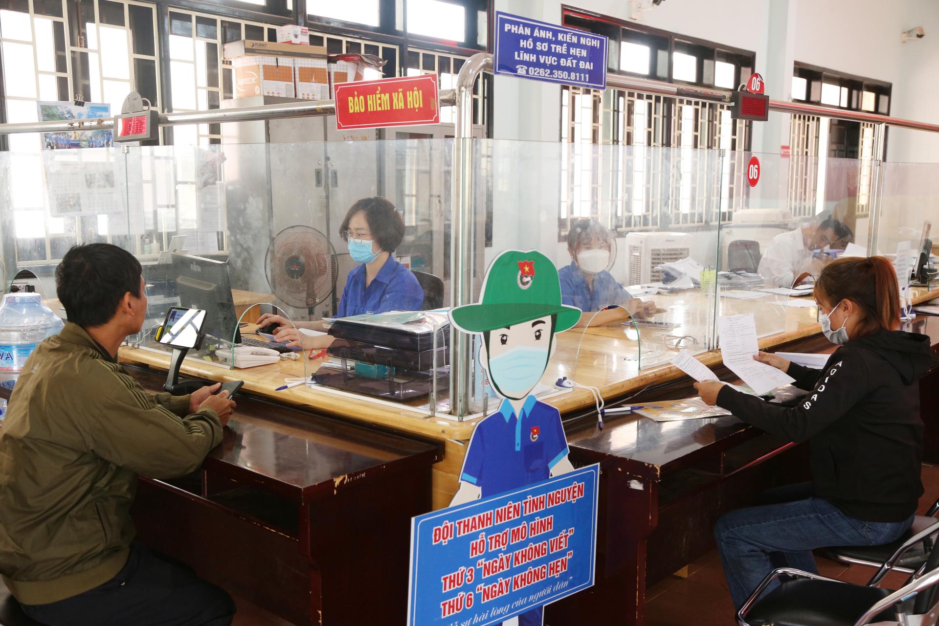 Triển khai mô hình thứ Ba “Ngày không viết”, thứ Sáu “Ngày không hẹn” trong giải quyết thủ tục hành chính