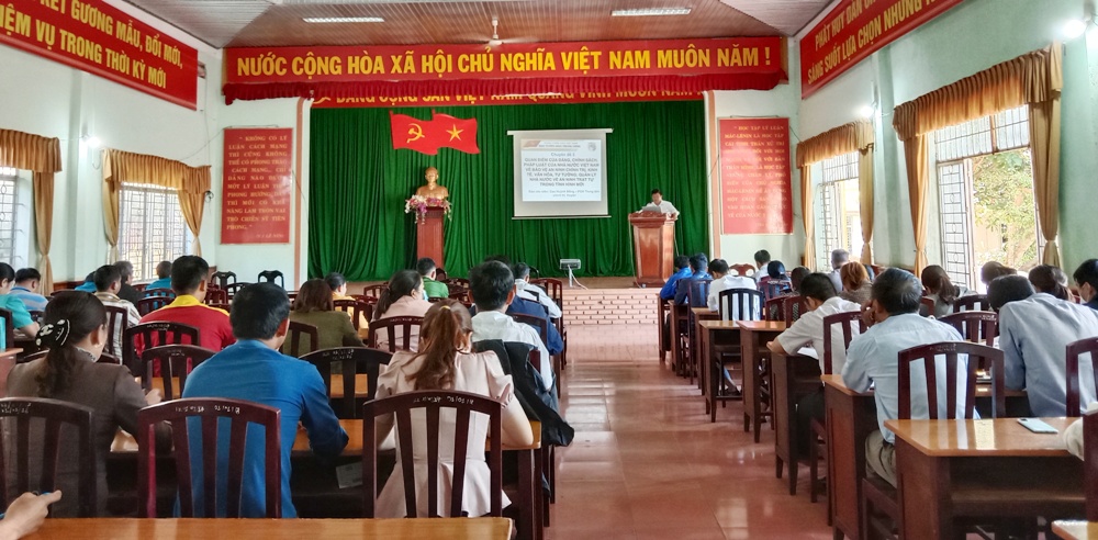 Khai giảng lớp Bồi dưỡng kiến thức quốc phòng đối tượng 4