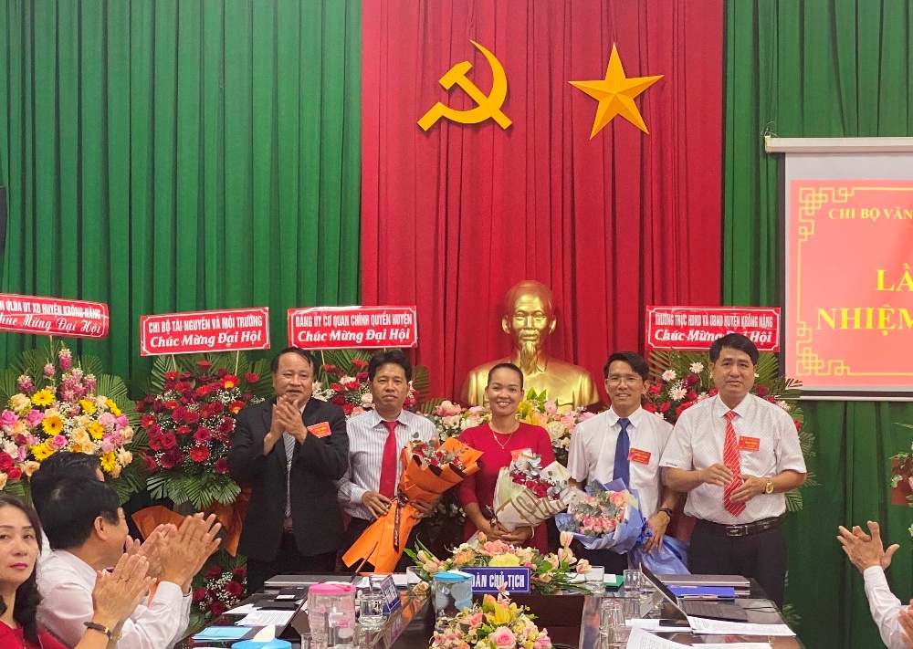 Đại hội Chi bộ Văn phòng HĐND-UBND huyện Krông Năng nhiệm kỳ 2022-2025