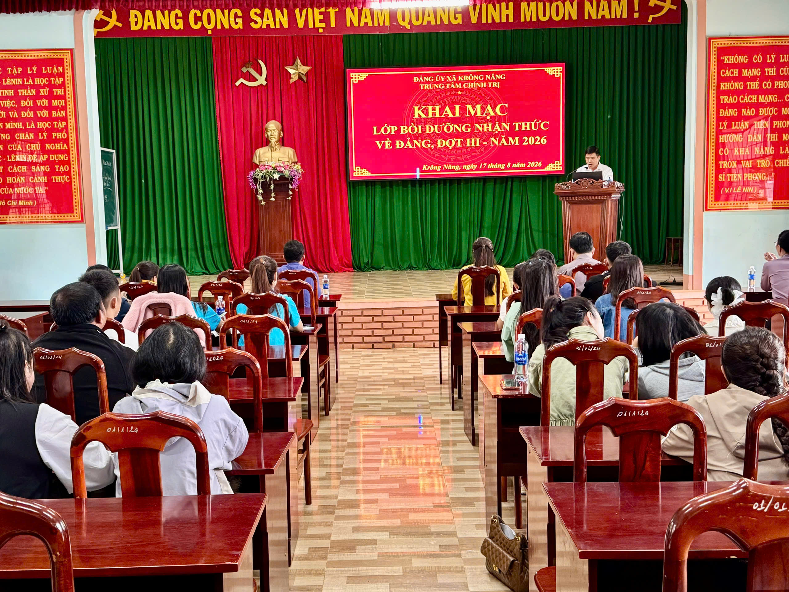 KHAI GIẢNG LỚP BỒI DƯỠNG NHẬN THỨC VỀ  ĐẢNG ĐỢT 3/2026