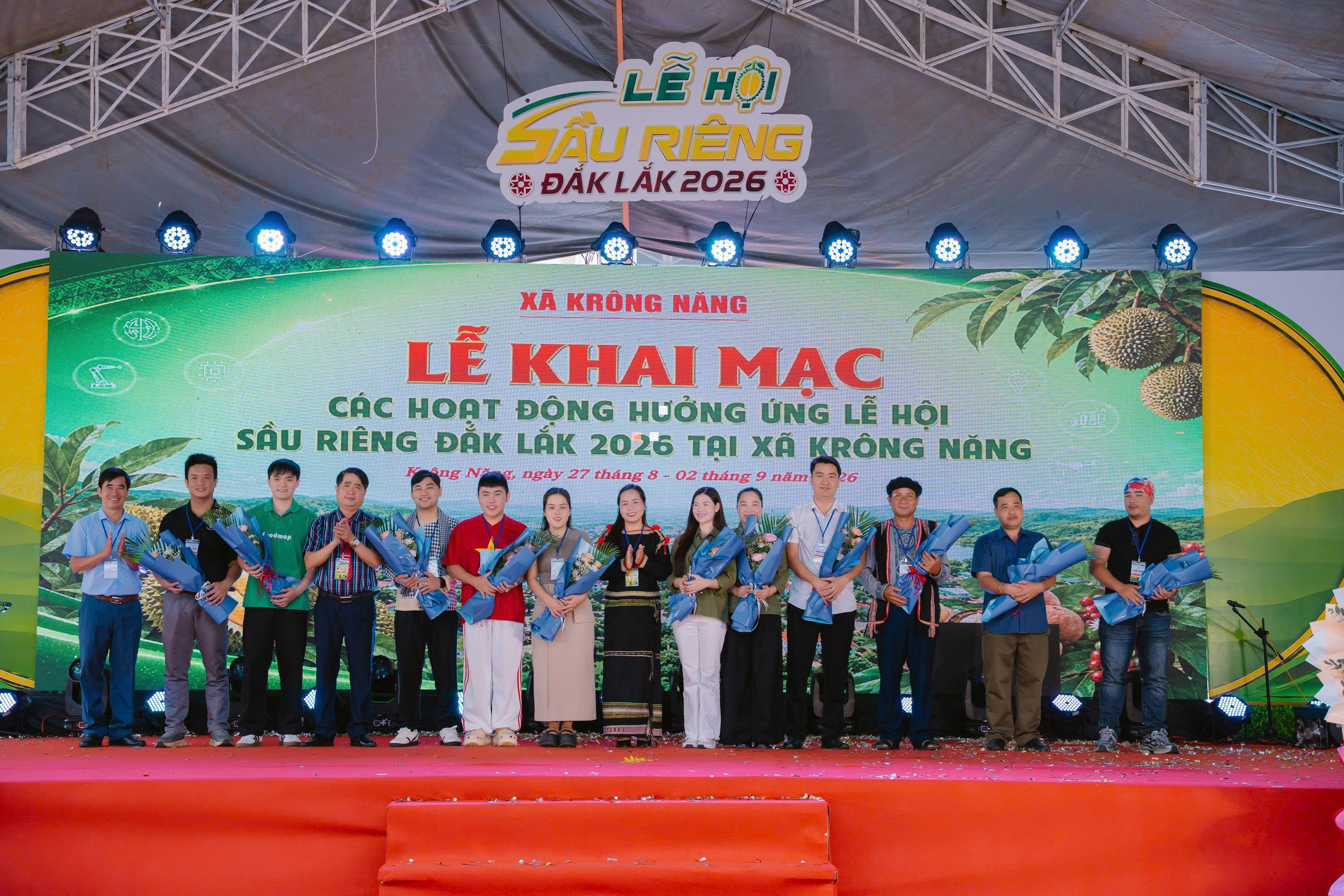 khai-mac-le-hoi-sau-rieng-2