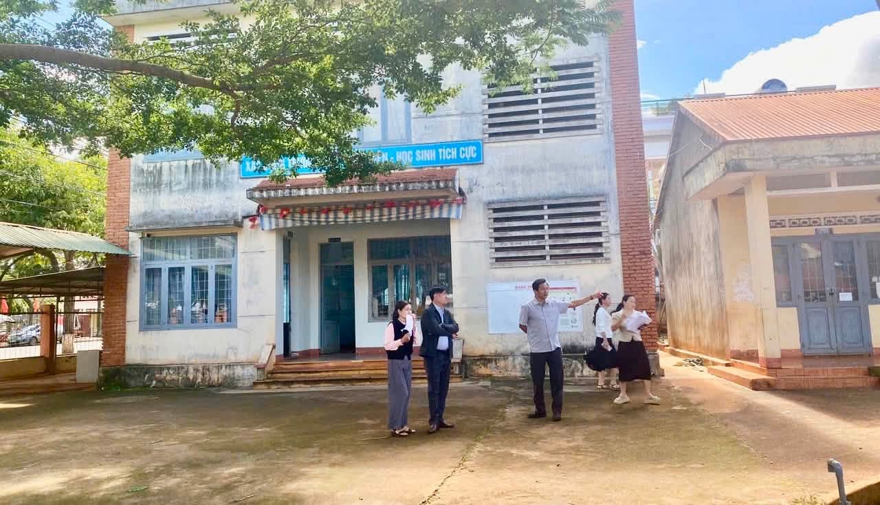 KHẢO SÁT CÔNG TÁC CHUẨN BỊ CƠ SỞ VẬT CHẤT, TRANG THIẾT BỊ TRƯỜNG HỌC PHỤC VỤ NĂM HỌC 2026 - 2027 TRÊN ĐỊA BÀN