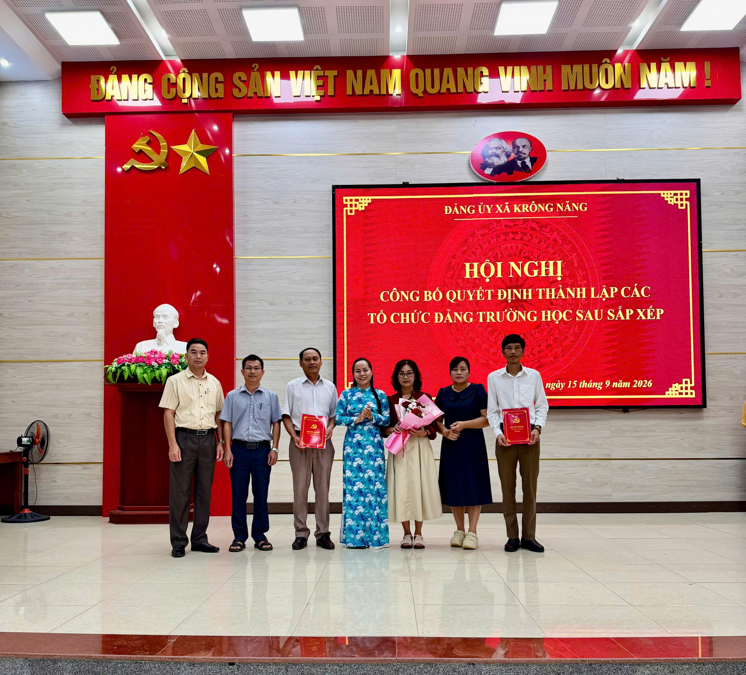 trao-qd-dang-bo-truong-4