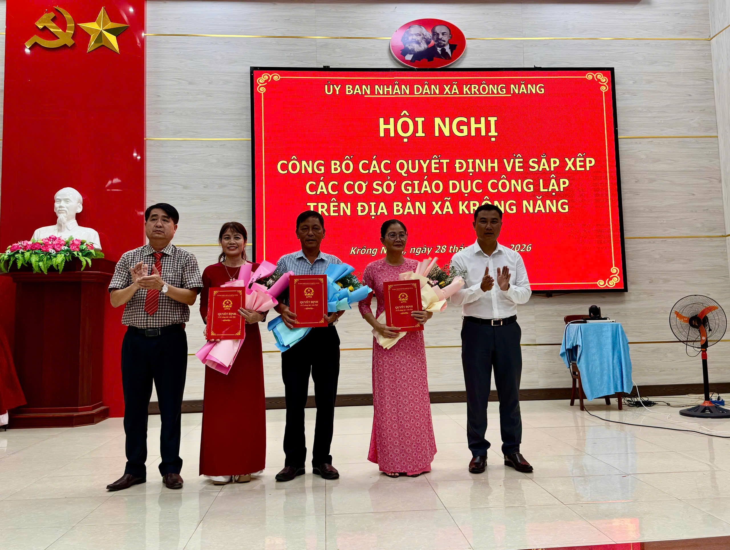 trao-qd-truong-hoc-4