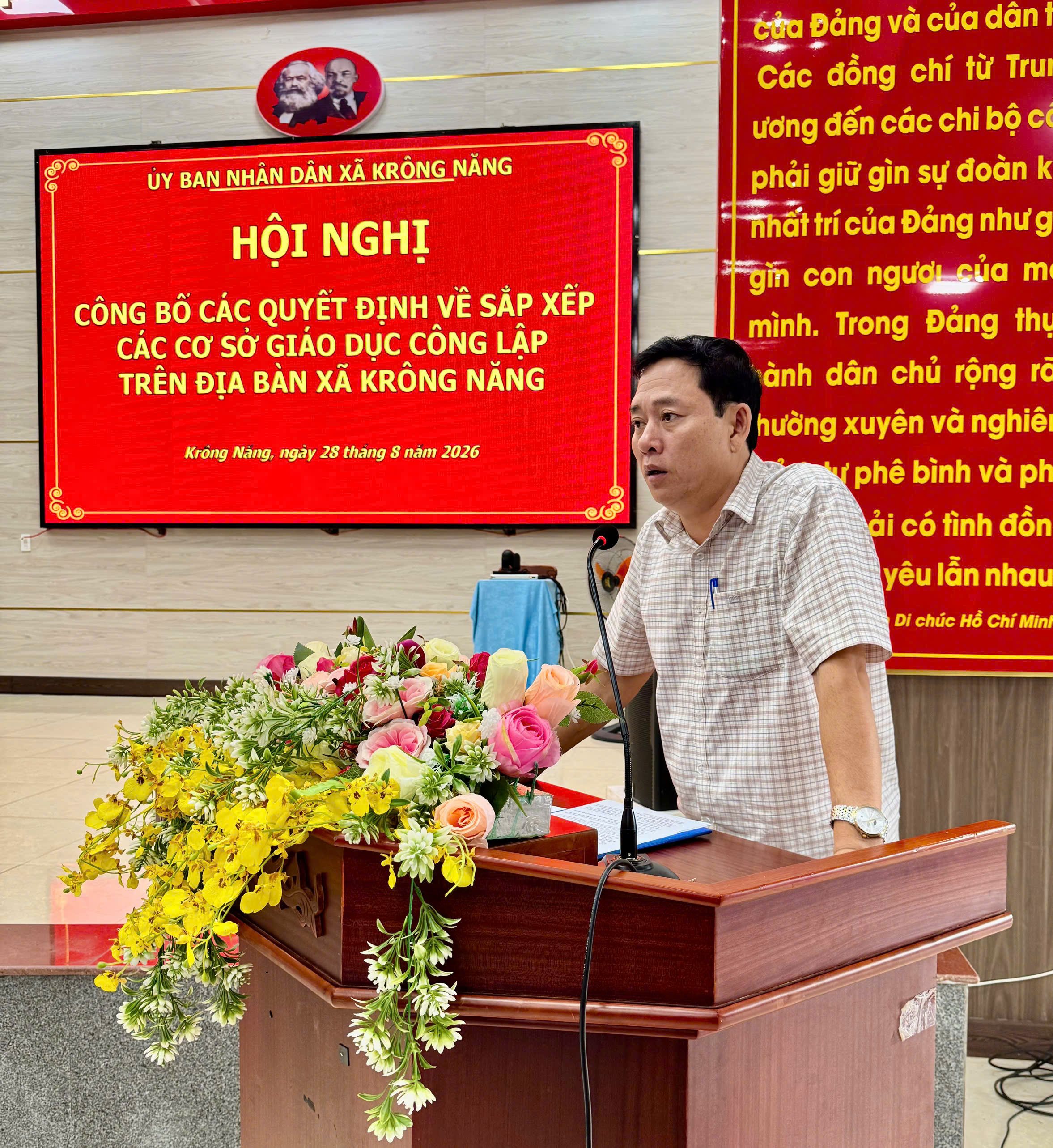 trao-qd-truong-hoc-8