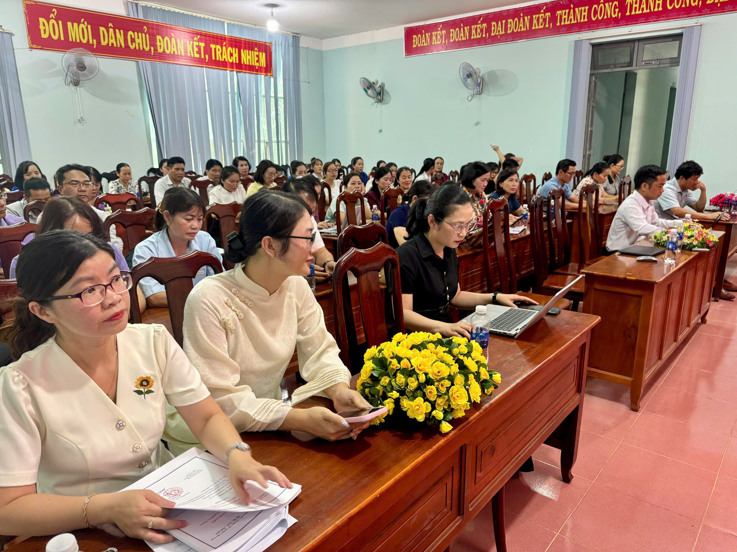 cong-nhan-sang-kien-7