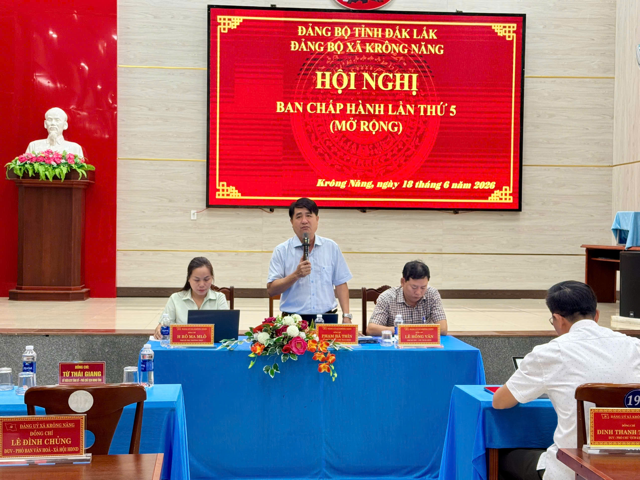 ĐẢNG BỘ XÃ KRÔNG NĂNG: HỘI NGHỊ BAN CHẤP HÀNH LẦN THỨ 5 ( MỞ RỘNG)