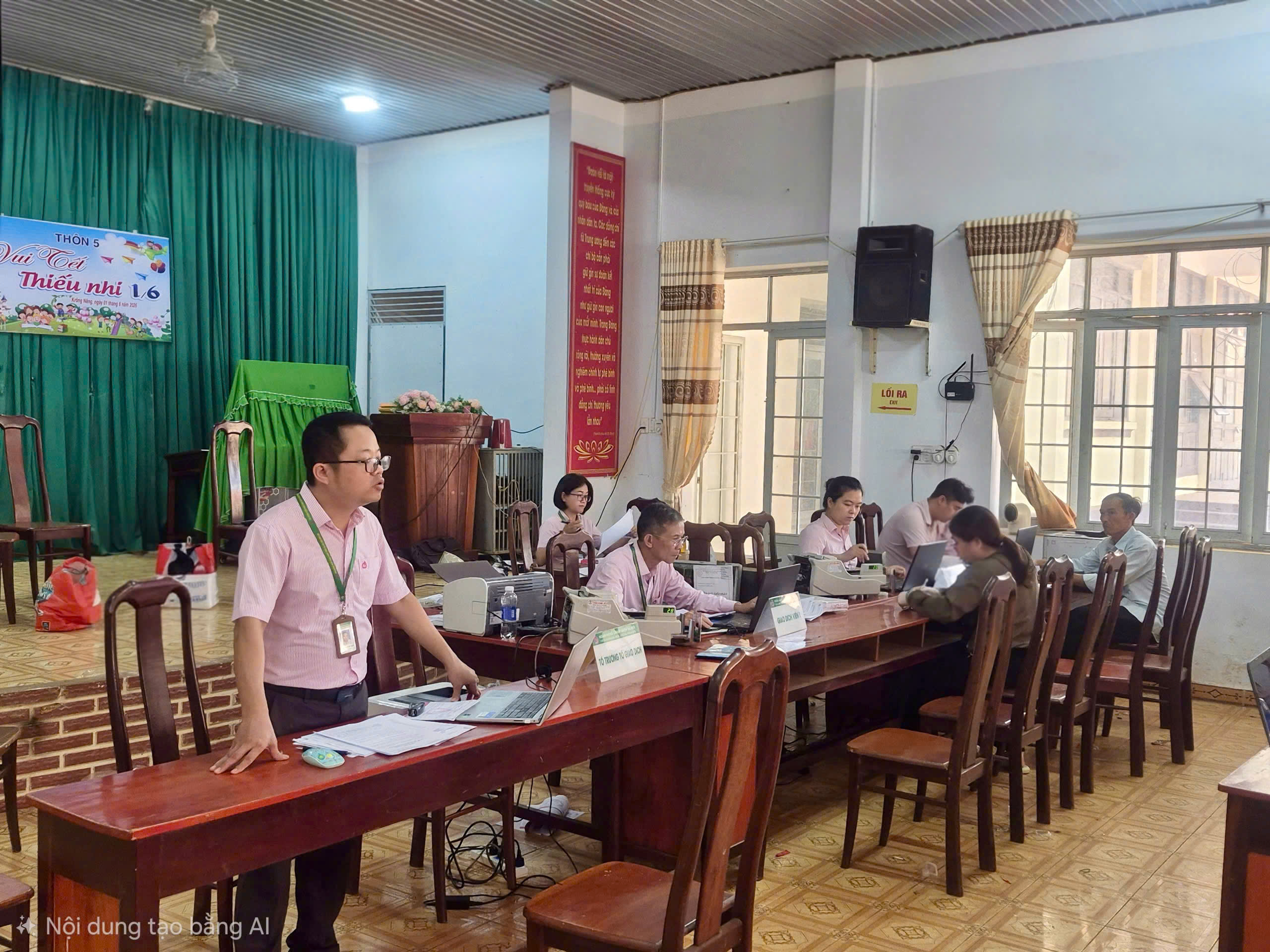 PHÒNG GIAO DỊCH NHCSXH XÃ KRÔNG NĂNG – PHÁT HUY HIỆU QUẢ NGUỒN VỐN CHÍNH SÁCH, TIẾP SỨC NGƯỜI DÂN ĐẦU TƯ PHÁT TRIỂN KINH TẾ
