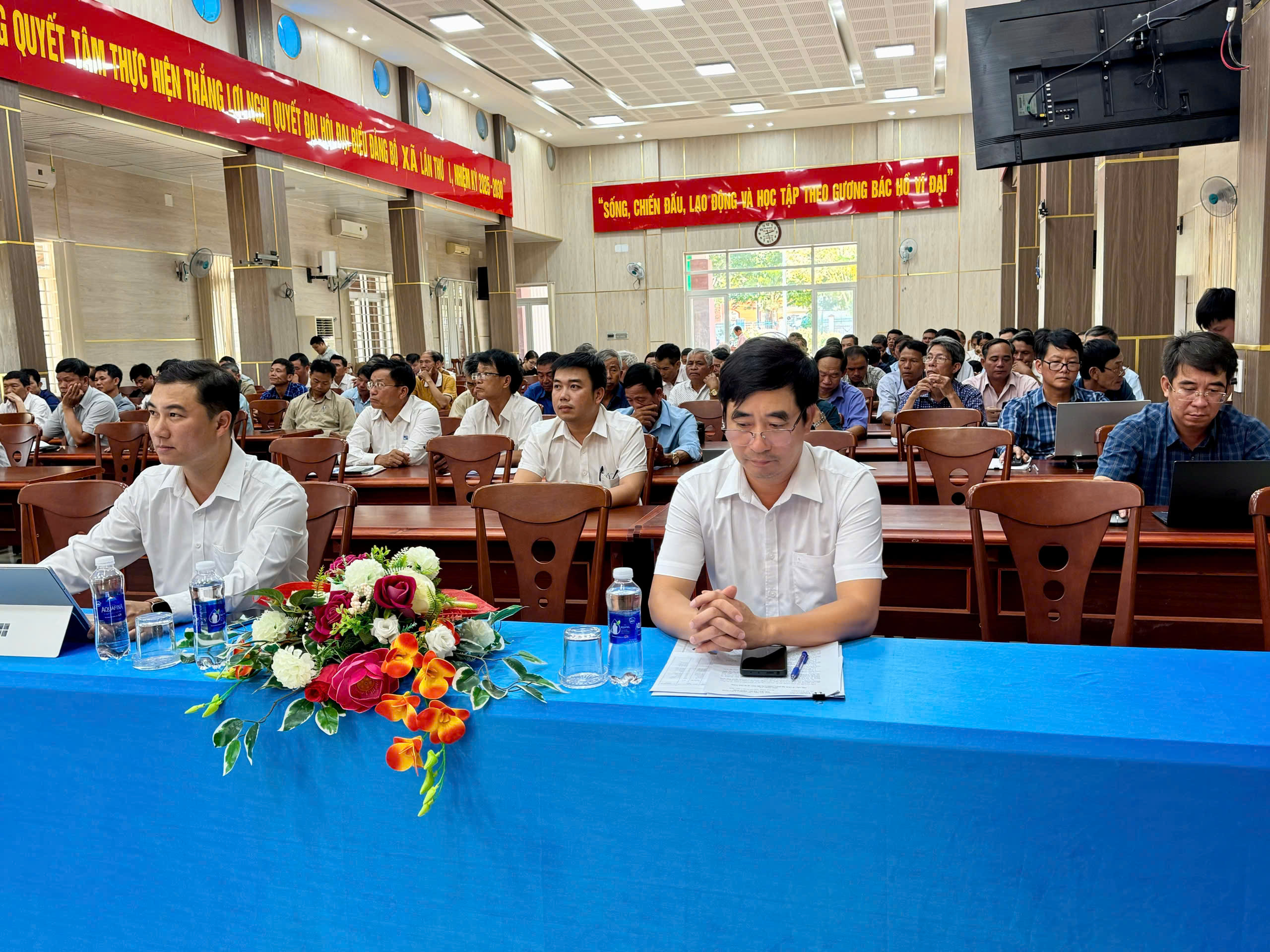 sap-nhap-thon-5
