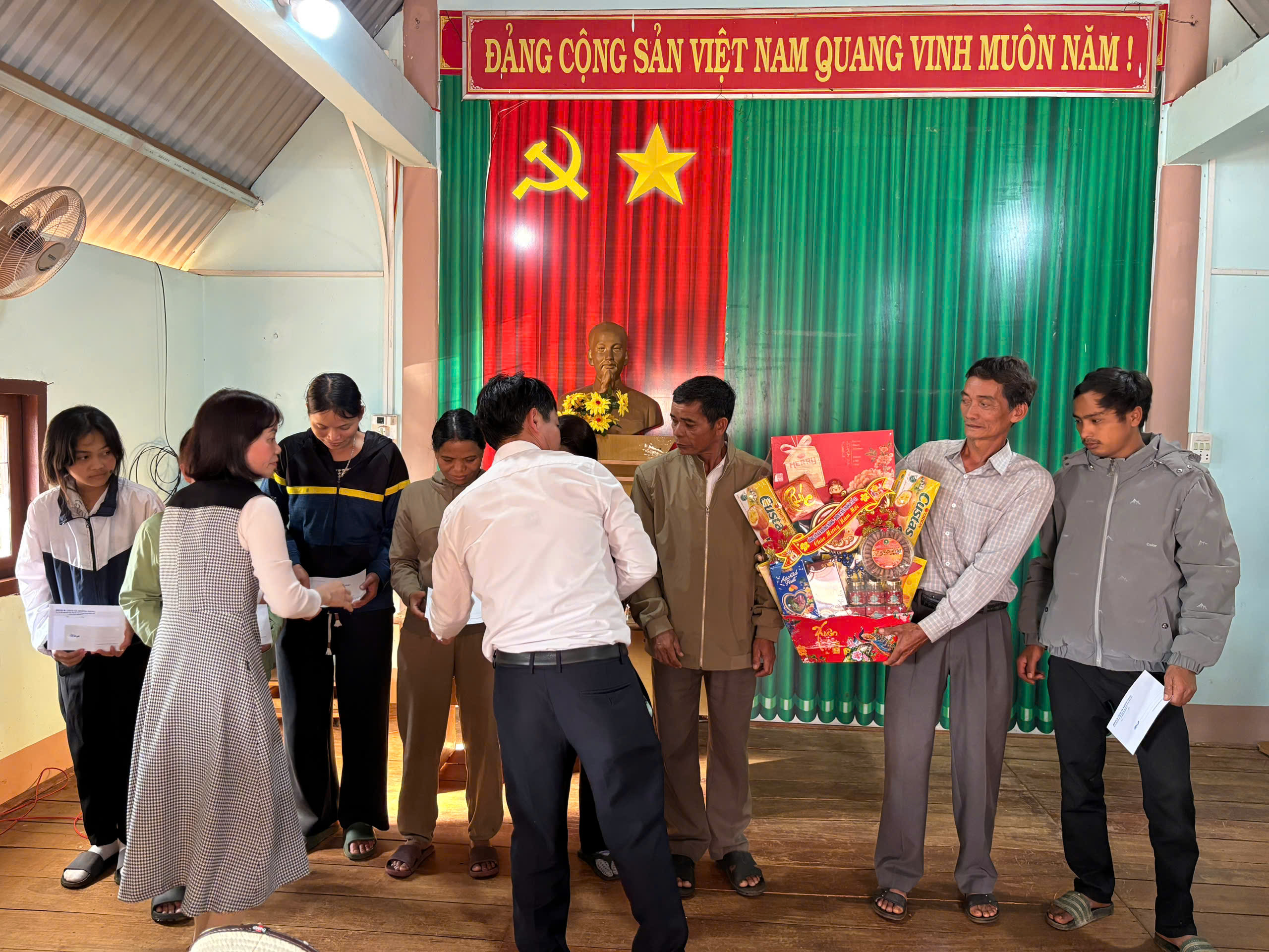 z7528127667041_3134ff1cd2086459f7c688884c67acdc