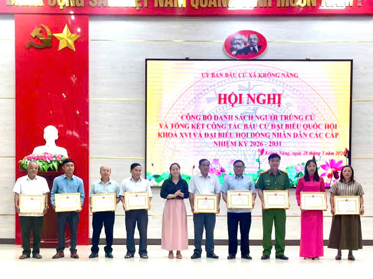 z7640183854531_0fa65f52bd6b3c9a3629505274c9d68d