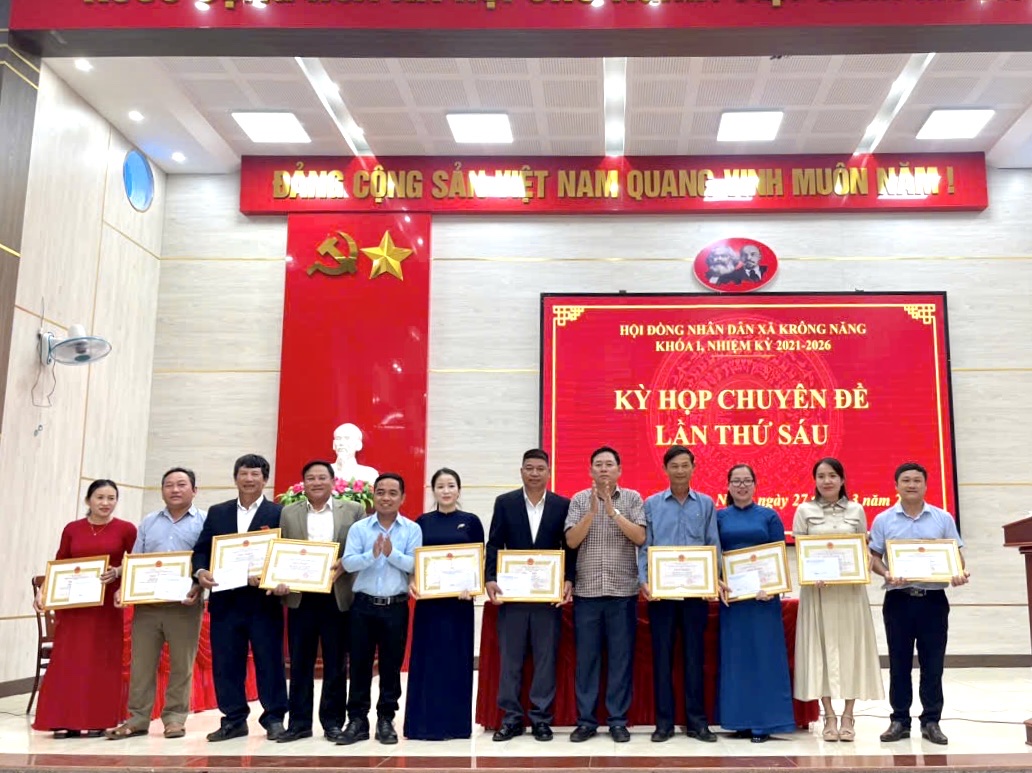 z7663840691802_688110afdb088816621a0fecedcf9815