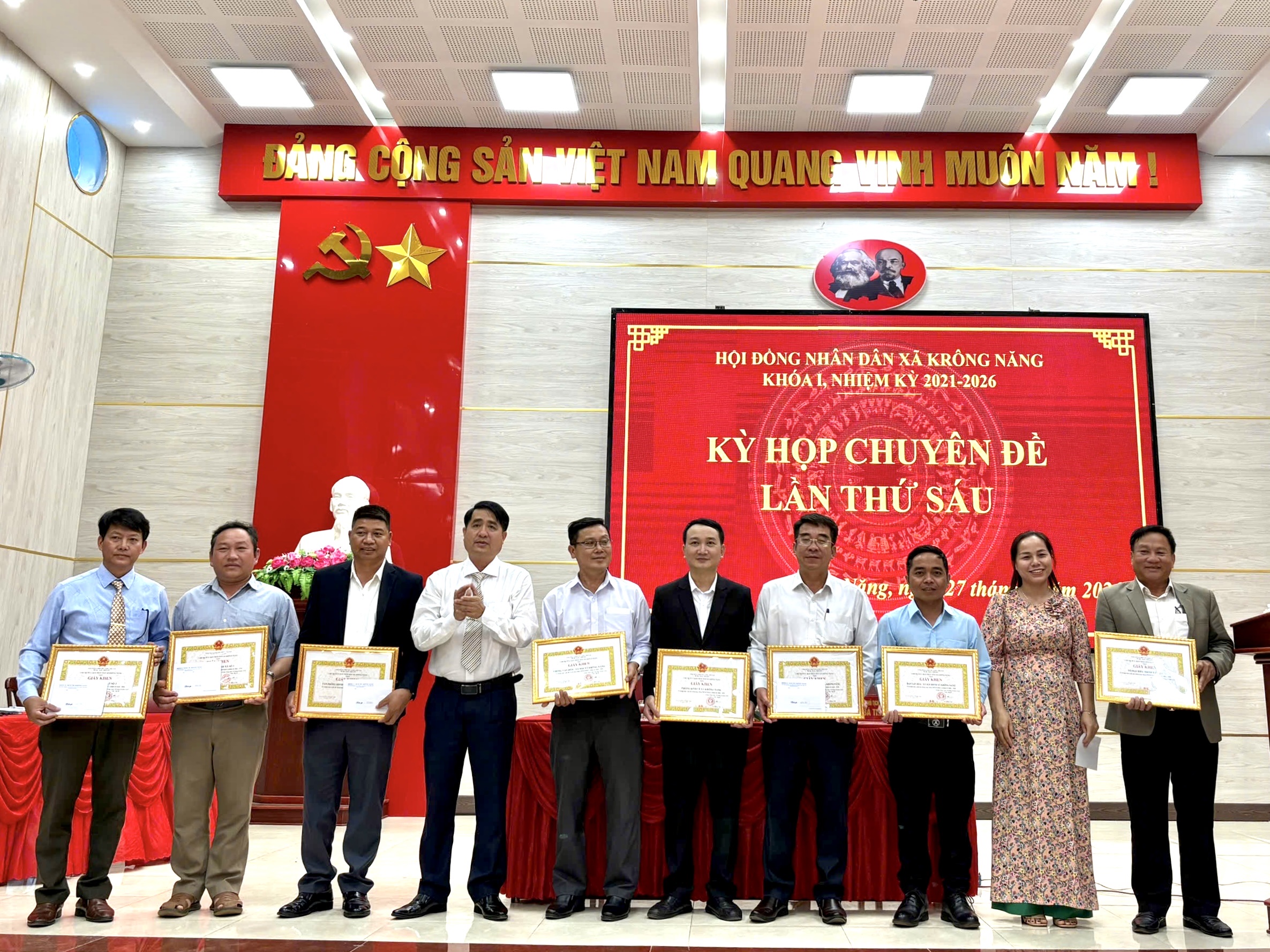 z7663840748796_765d0a026d9ca5524341f229abef8896